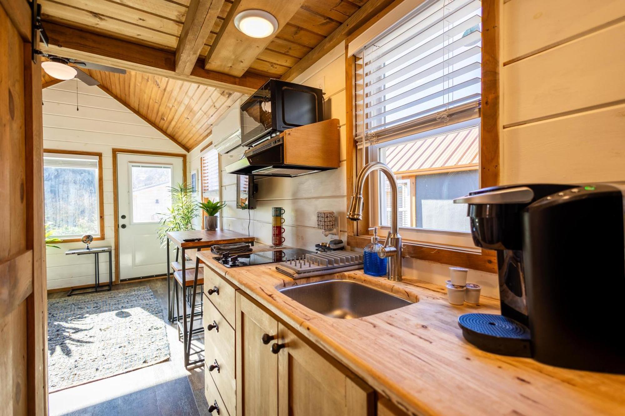 Sojourn Lodging Sevierville Buitenkant foto