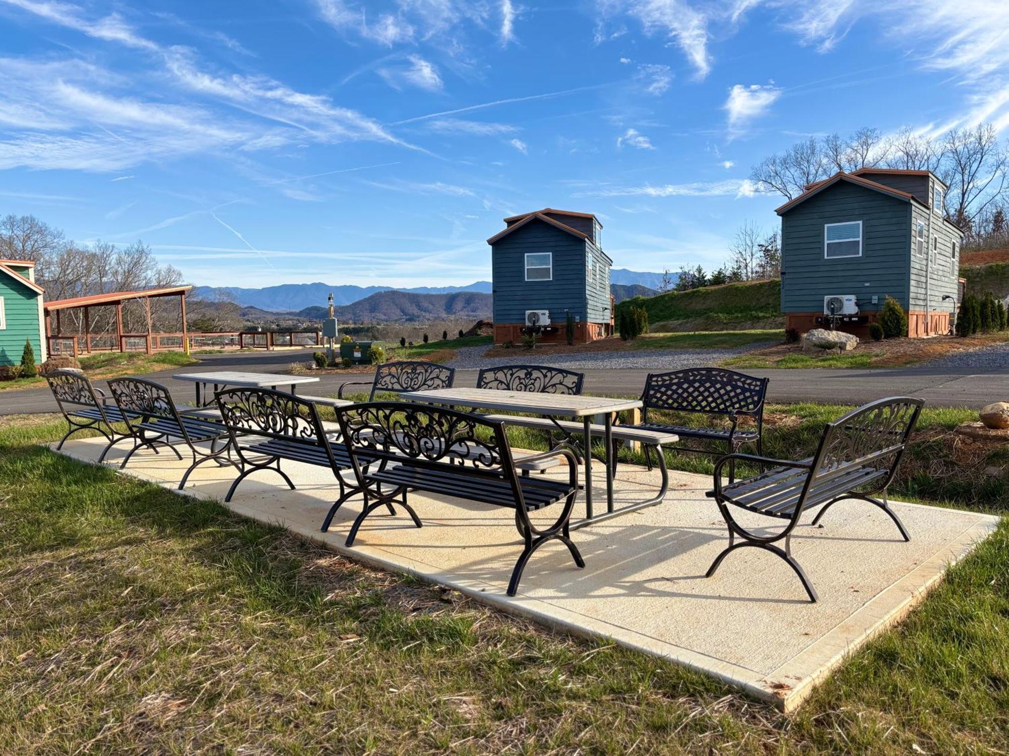 Sojourn Lodging Sevierville Buitenkant foto